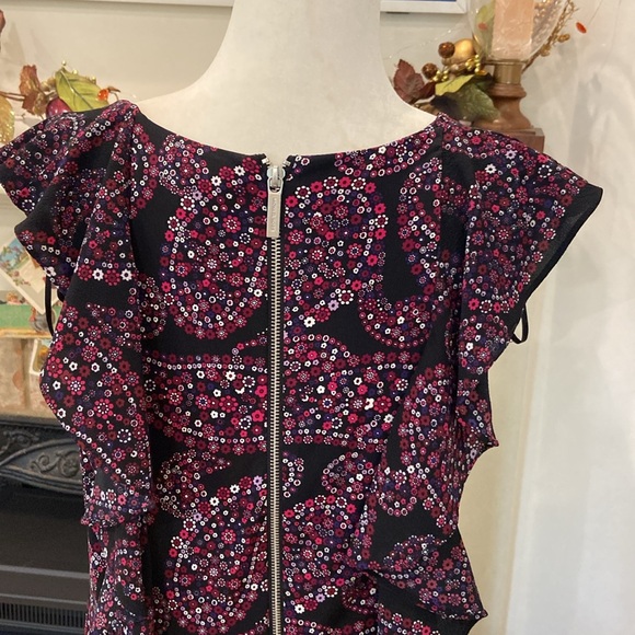 MICHAEL Michael Kors Floral Paisley Print
Cascade Dress size medium - Picture 7 of 9